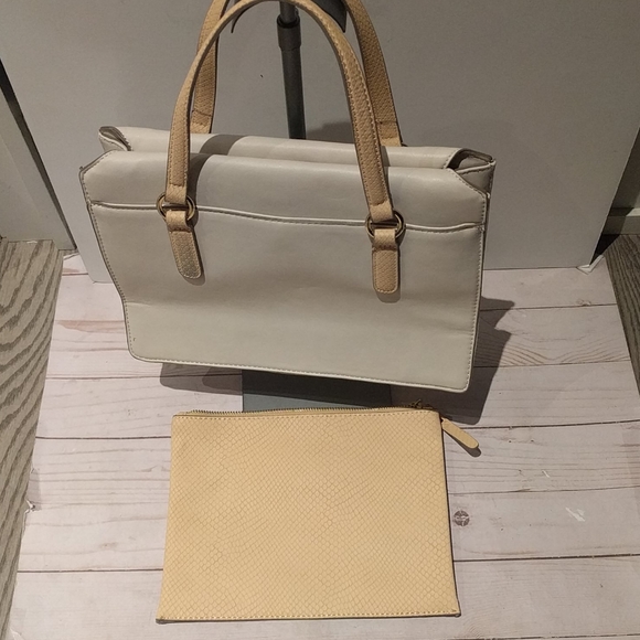 Beautiful genuine leather bag by Nine West 🍀 - Picture 5 of 8